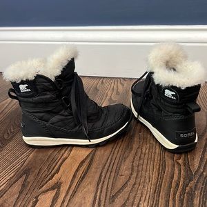 Girls Sorel Black Whitney Boots size 13